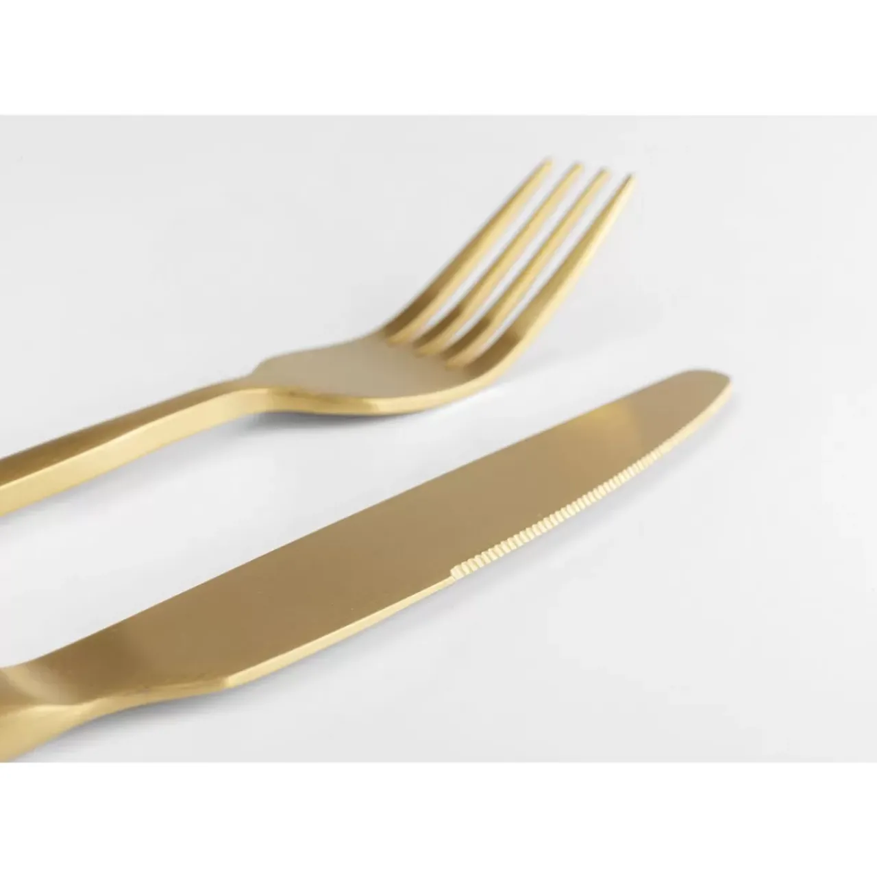 Geschirr & Tischaccessoires|KARE Design Besteck Gloria Matt Gold (16-Tlg.)